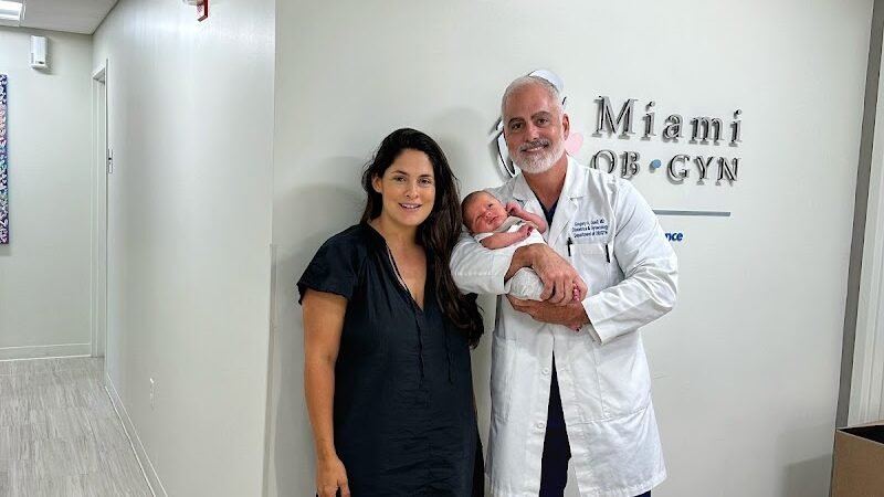 Dr. Gregory Adam Güell, MD