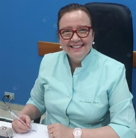 Dra. Carmen Gonzalez Lopez, Ginecologista