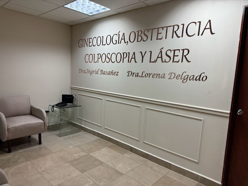 Dra. Lorena Delgado, Ginecóloga