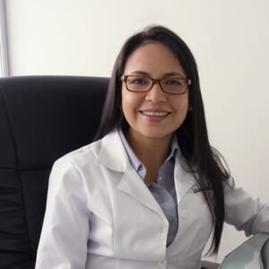 Dra. Maria Esperanza Delgado Martínez, Ginecólogo
