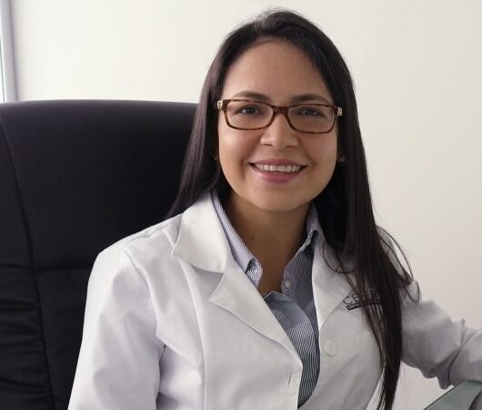 Dra. Maria Esperanza Delgado Martínez, Ginecólogo