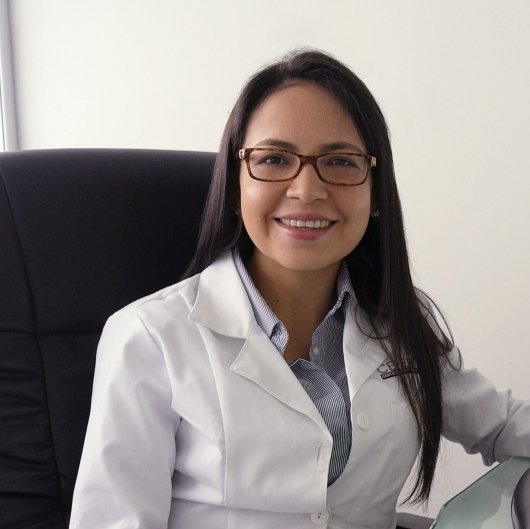 Dra. Maria Esperanza Delgado Martínez, Ginecólogo